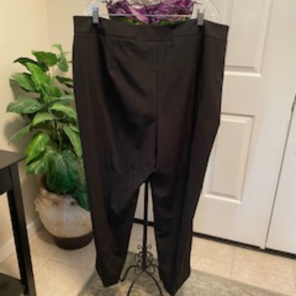 Dress pants - Picture 3 of 3